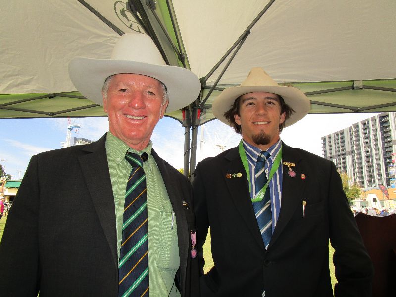 EKKA Led Steers 