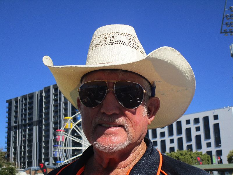 EKKA Led Steers 