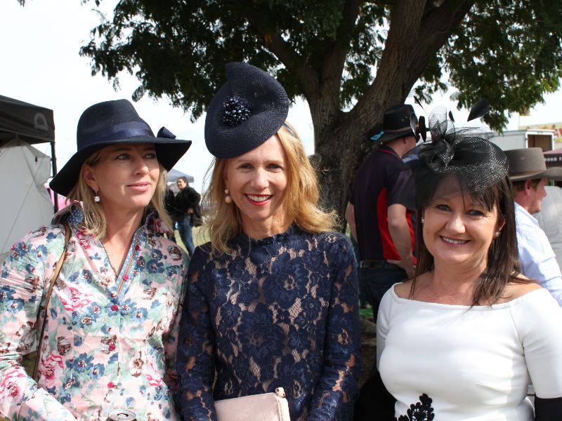 Fashions on the Field at Richmond Race Day 
