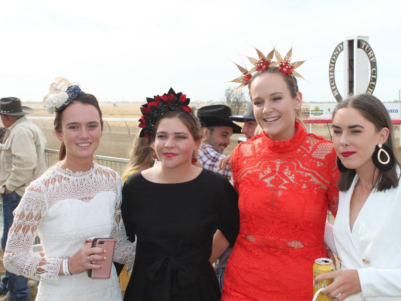 Fashions on the Field at Richmond Race Day 