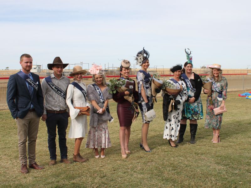Fashions on the Field at Richmond Race Day 
