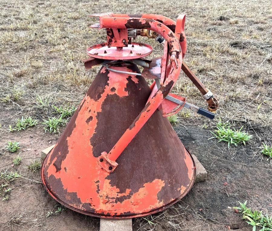 AMANZI CLEARING SALE.   
