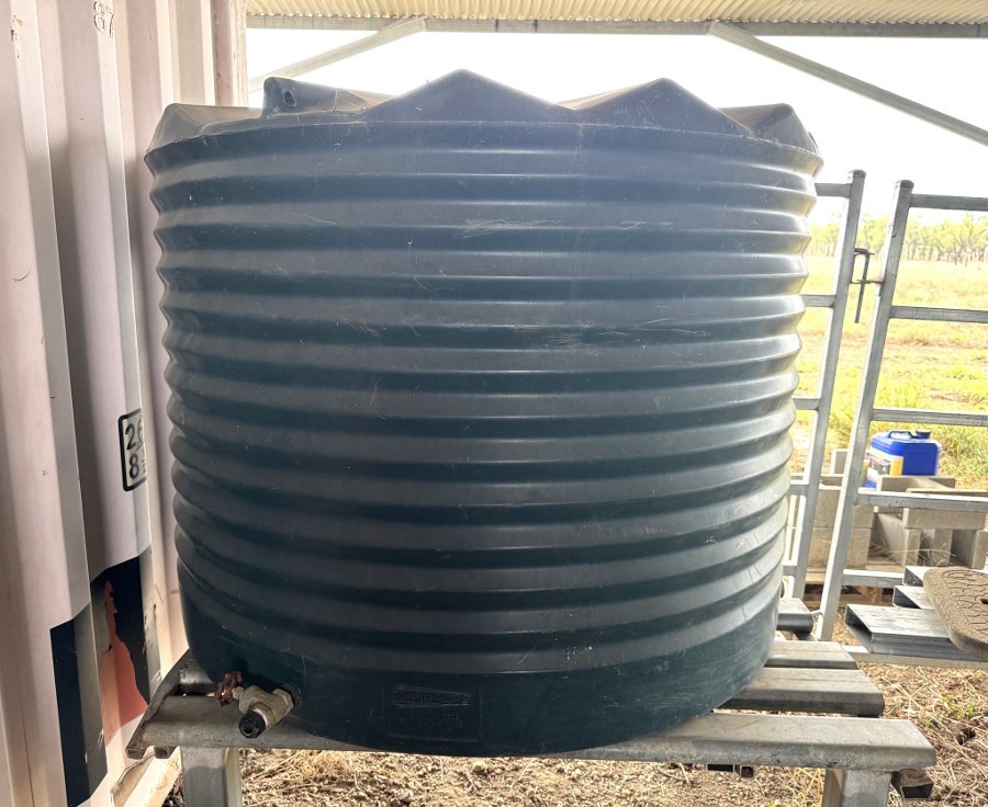AMANZI CLEARING SALE.   